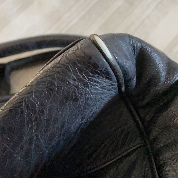 Foley & Corinna Black Leather Toggle Shoulder Bag - Picture 12 of 14